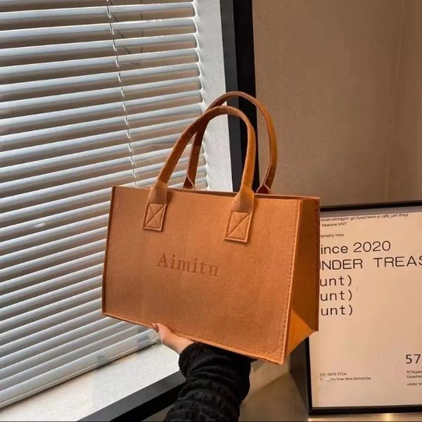 Шопер фетровий з короткими ручками "Aimitu" 40х30см карамель 0709 фото